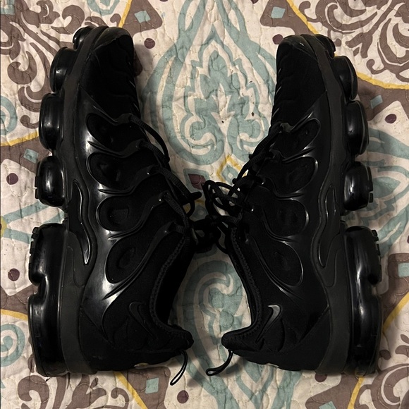 Nike Other - 🔥NIKE VAPORMAX PLUS BLACK ON BLACK
